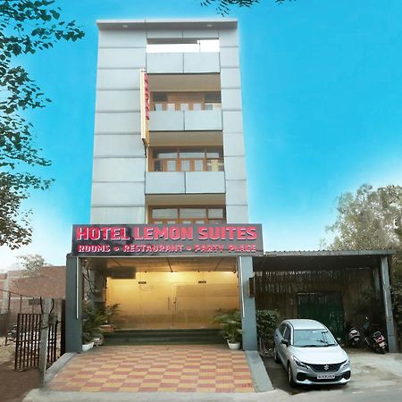 Hotel Lemon Suites & Banquet Noida Sector 62 المظهر الخارجي الصورة