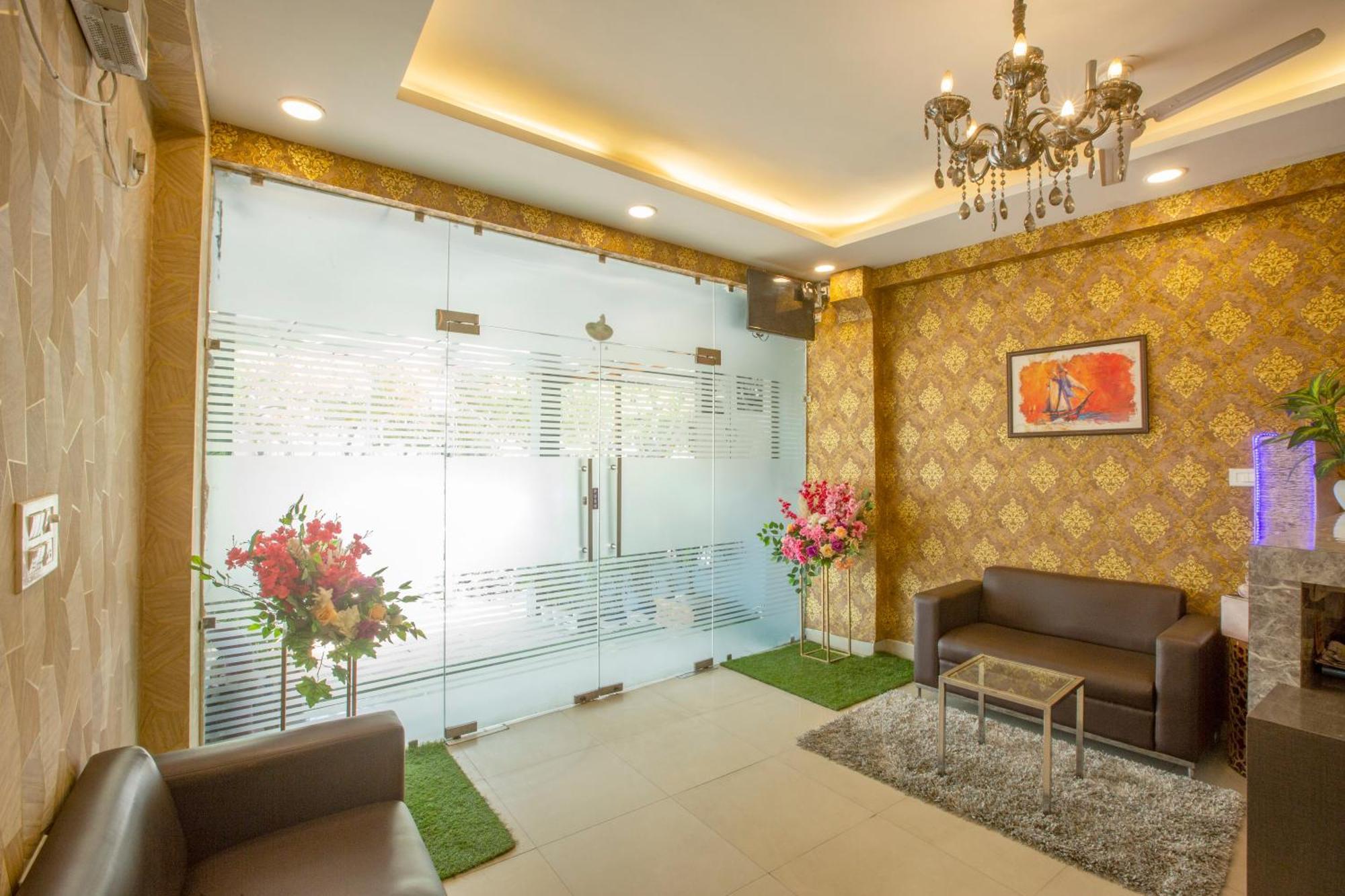 Hotel Lemon Suites & Banquet Noida Sector 62 المظهر الخارجي الصورة
